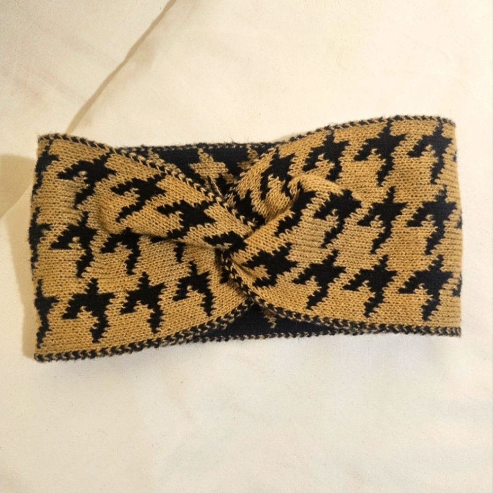 NWOT  WOMEN HEADBAND